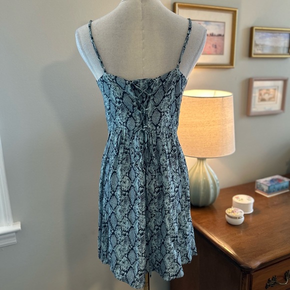 Blue Life Aqua Snakeskin Patterned Mini - Picture 6 of 6